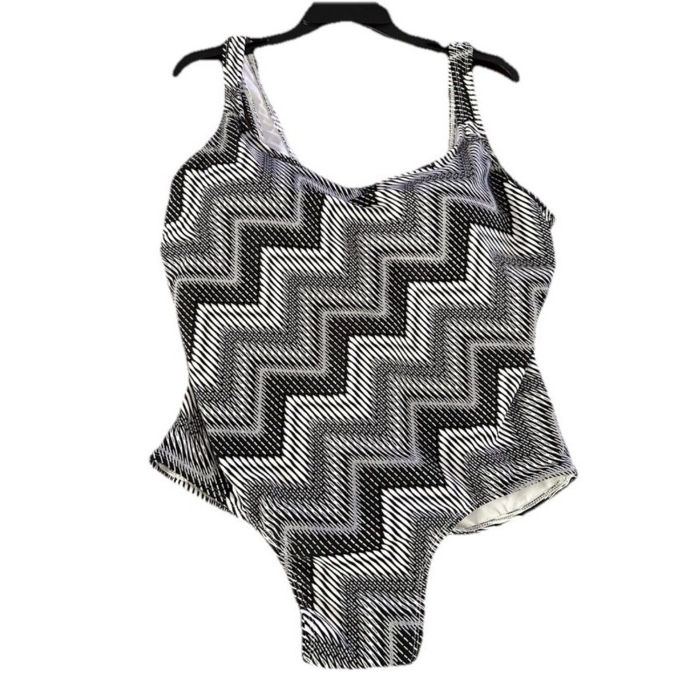 Catalina One Piece Swimsuit Womens 2X Black White Wide Strap Shelf Bra NWOT